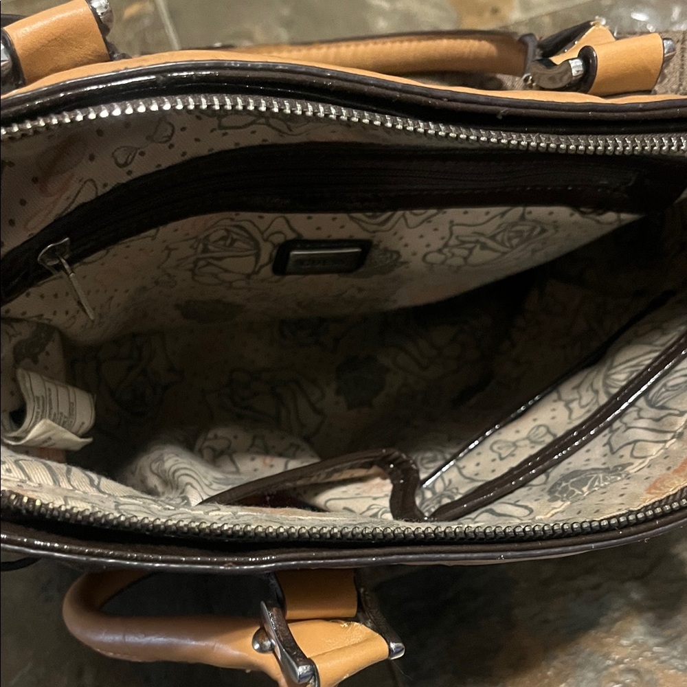 GUESS LOGO SATCHEL - Picture 3 of 6